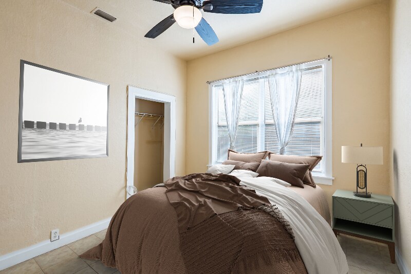 Building Photo - 1610 E 19th Ave