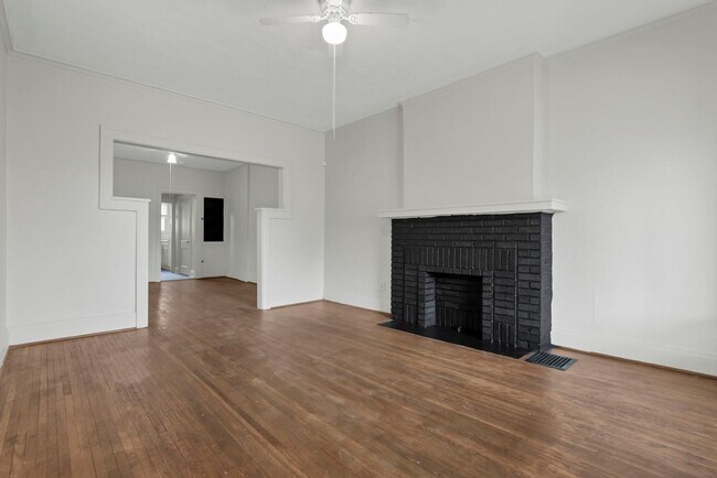 Building Photo - 27-29-29 S Terrace Ave