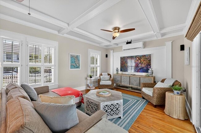 Building Photo - 235 10th Ave NE