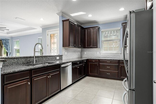 Building Photo - 10413 Highland Park Pl