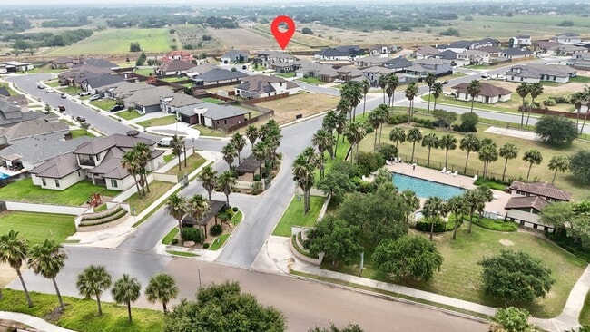 Building Photo - 2016 Santa Fe Cir