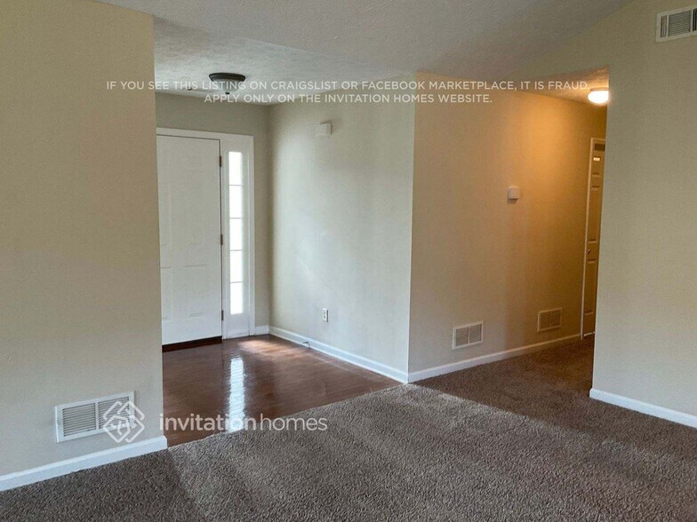 Building Photo - 4030 Hollow Springs Tr SE