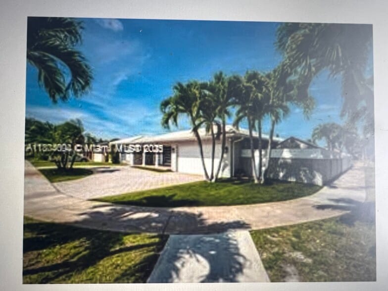 Primary Photo - 3740 N 53rd Ave