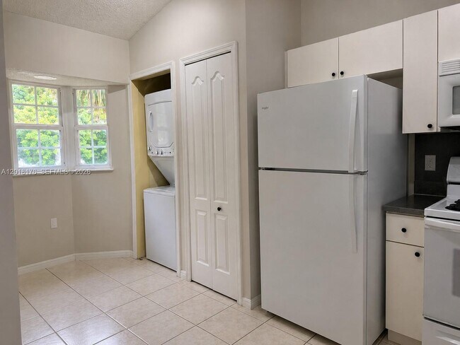 Building Photo - 2151 NW 77th Way