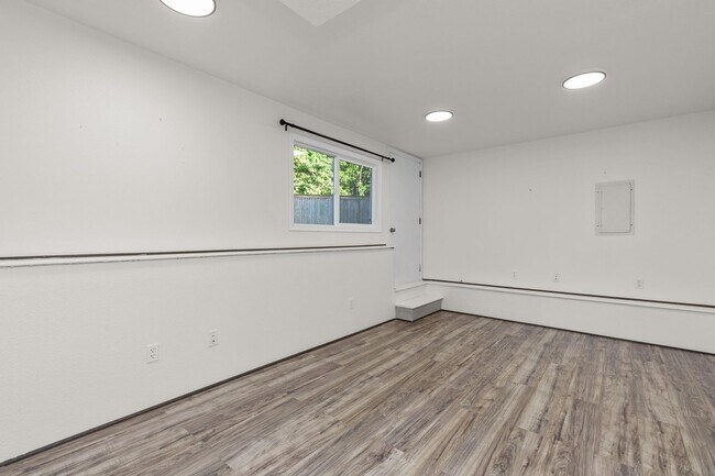 Building Photo - 17723 23rd Ave SE