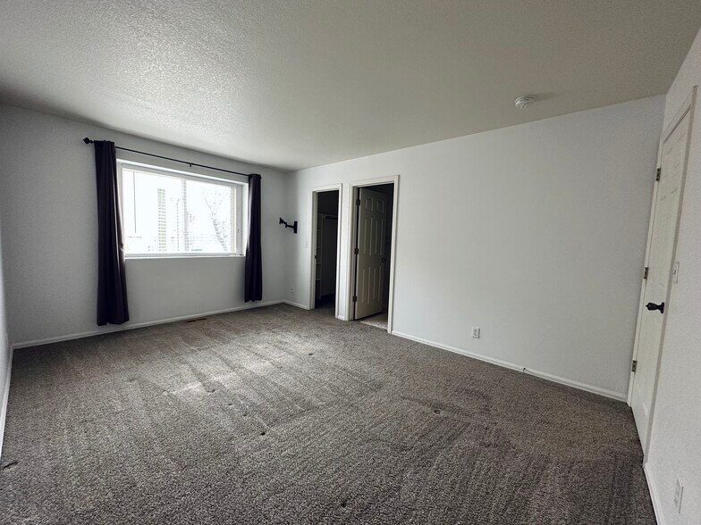 Building Photo - 2085 E 103rd Ave