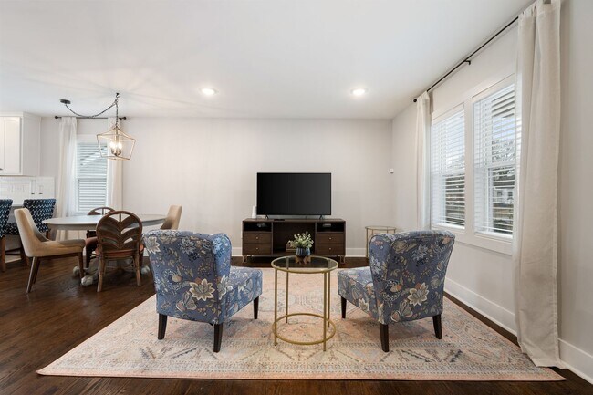 Building Photo - Cute 3BR Cottage in East Durham!  Available Now!