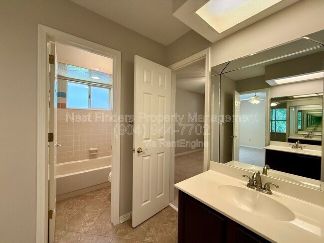 Building Photo - 2217 Hammock Oaks Dr N