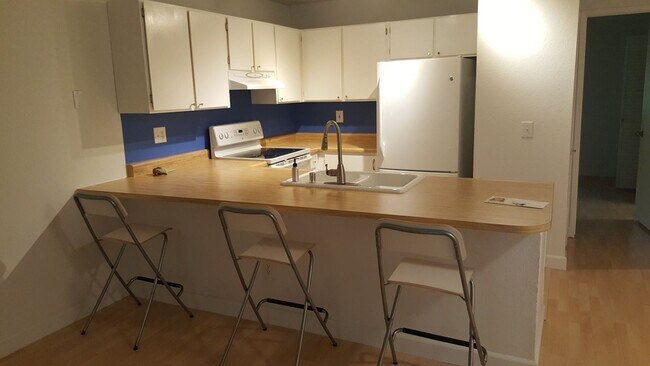 Building Photo - Lovely 1bd. Ground-Level Condo in Cotati