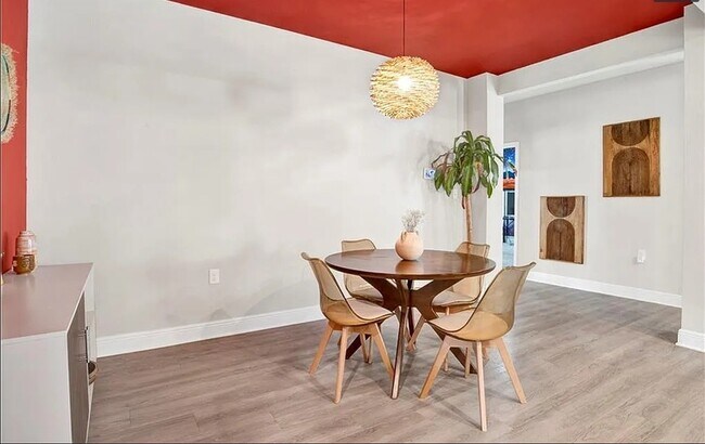 Building Photo - 24253 Alydar Lp