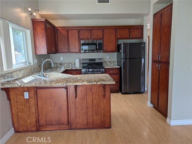 Building Photo - 14858 Clubhouse Dr