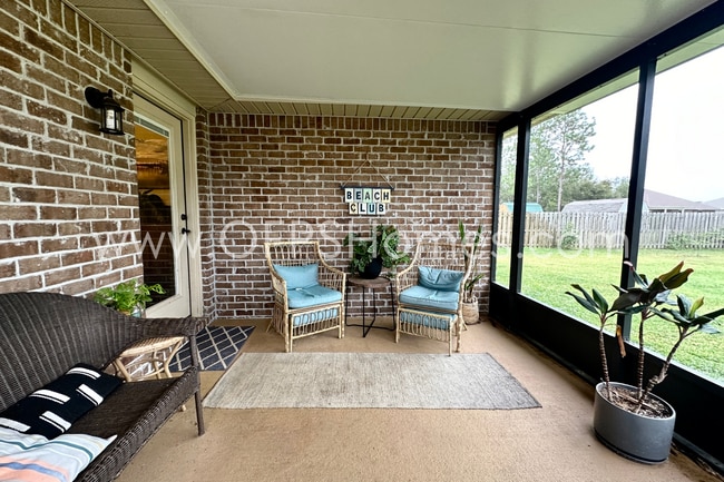 Building Photo - AVAILABLE IN MILTON!!