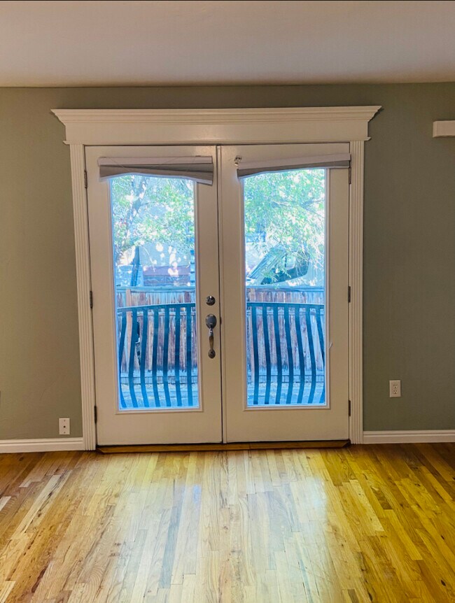 Building Photo - 1257 E 200 S