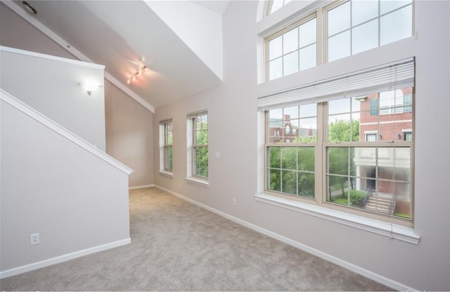 Living Room - 1478 Ashford Ct
