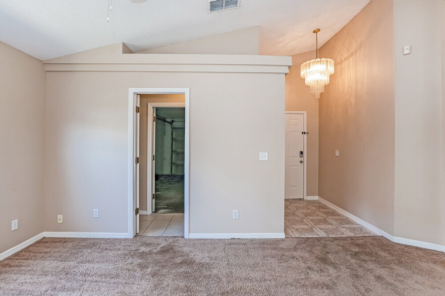 Building Photo - 1153 Sheeler Hills Dr