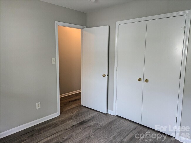 Building Photo - 187 Brantley Pl Dr