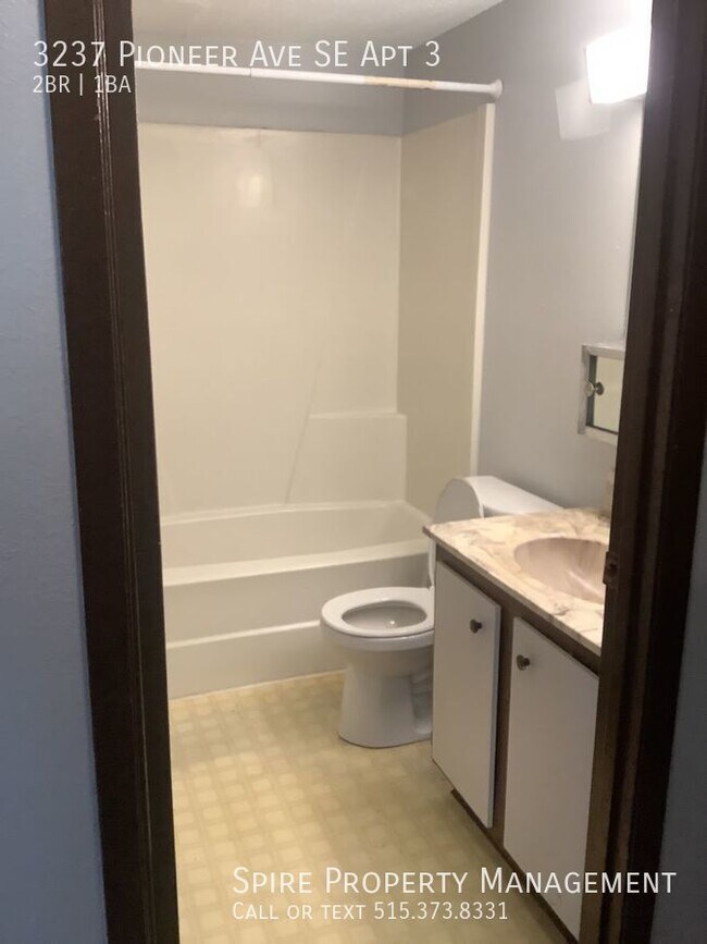 Building Photo - Rustic Ridge 2 Bedroom Apartment Water Paid
