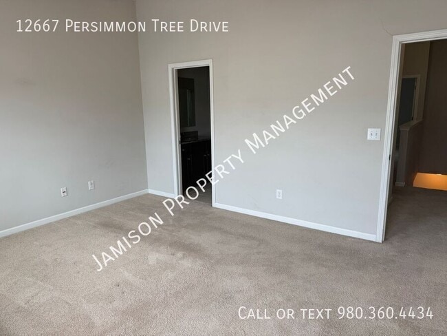 Building Photo - 12667 Persimmon Tree Dr