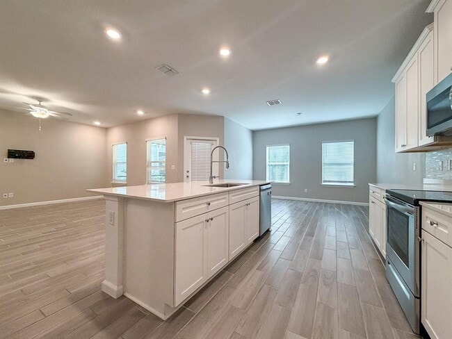 Building Photo - 2258 NW 89th Wy