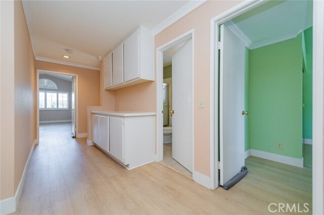 Building Photo - 58 Agostino