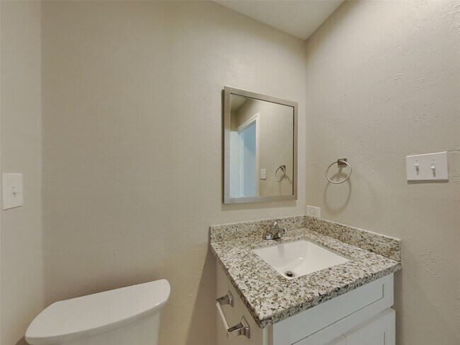 Building Photo - 6127 Larchbrook Dr