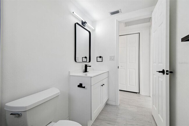 Building Photo - 3513 Landale Dr