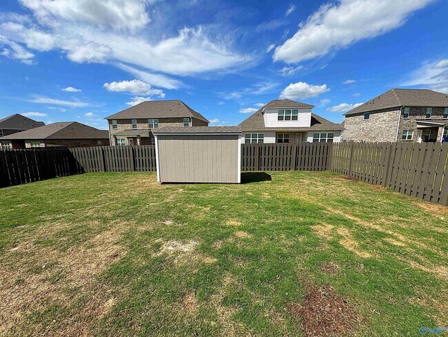 Building Photo - 29419 Canoe Cir NW