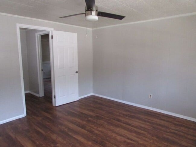 Building Photo - Charming 2-Bedroom Home in a Convenient Sumter Location