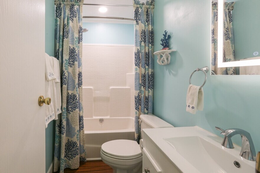 Building Photo - 274 Riverwood Rd