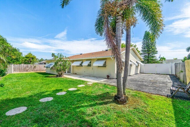 Building Photo - 640 Jaeger Dr