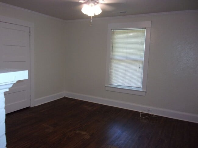 Building Photo - 202 Shurley St