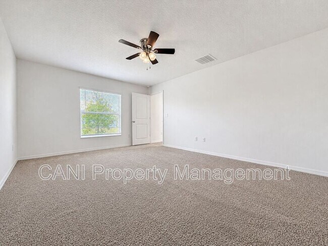Building Photo - 1100 Sand Trap Ct