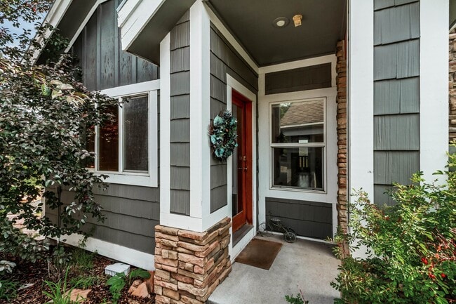 Building Photo - 5526 Cross Country Way