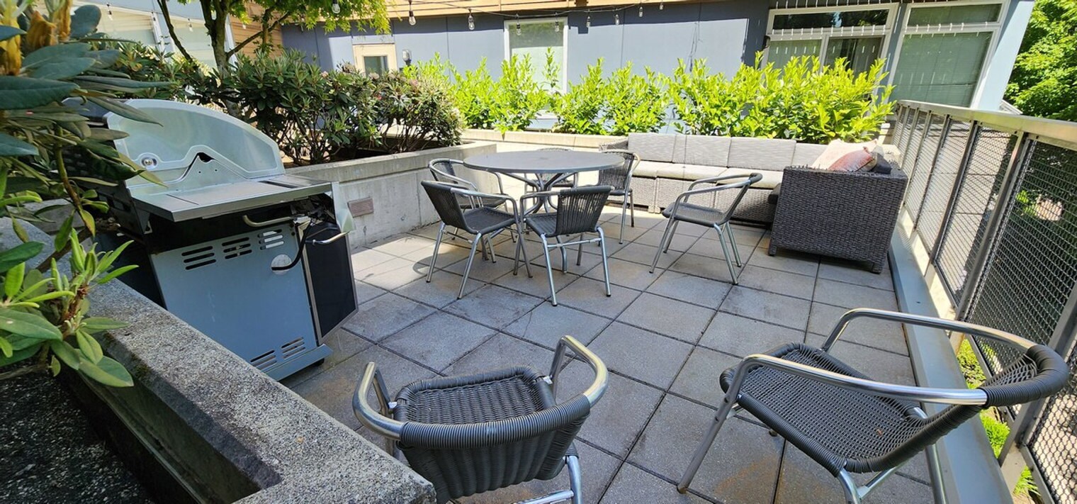 Building Photo - 12207 NE 116th St