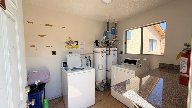 Building Photo - 1 bedroom 1 bath apartment in El Cajon