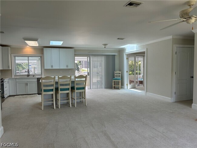 Building Photo - 225 3rd St W