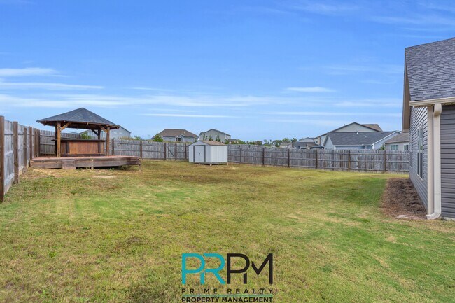 Building Photo - 109 Screech Dr