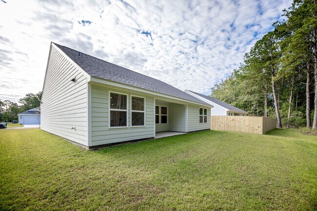 Building Photo - 3711 Olivia Dr