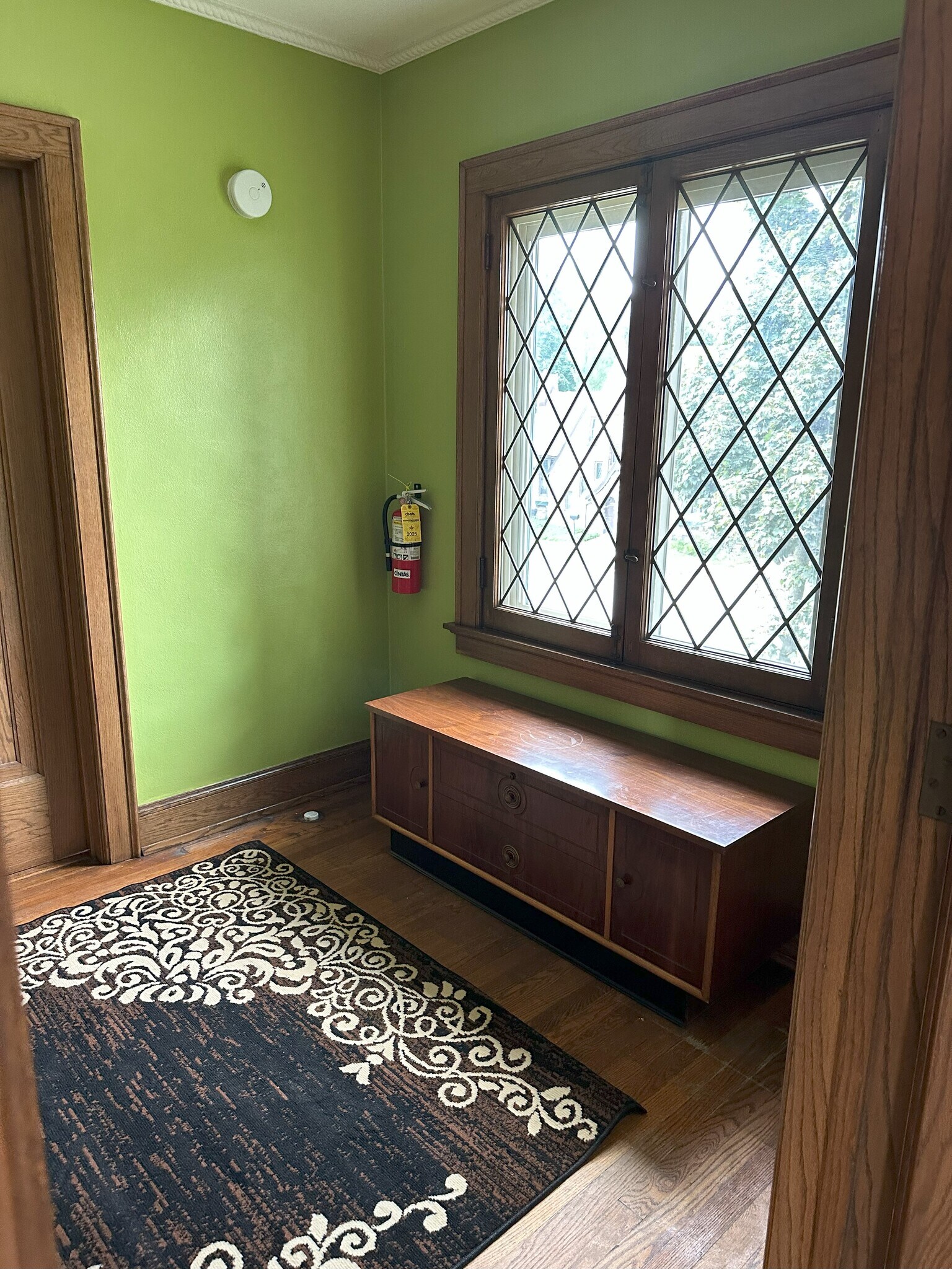 Upper Landing - 6615 W Bluemound Rd