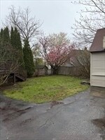 Building Photo - 119 Airlie St