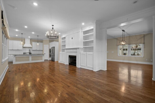 Building Photo - 311B 54th Ave N