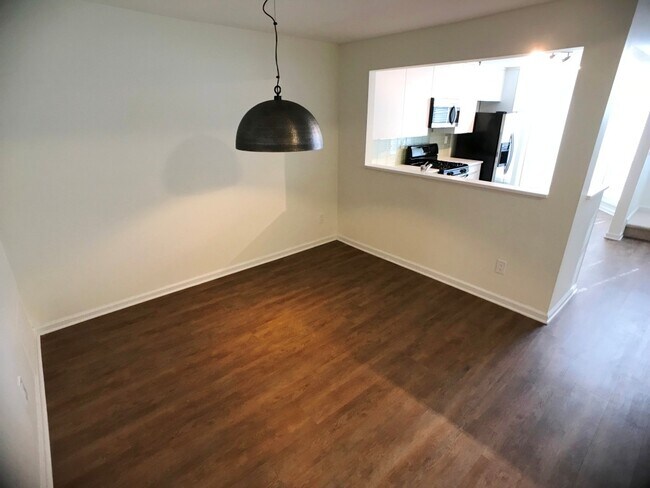 Building Photo - East Cobb - Walton HS - 3BR/2BA