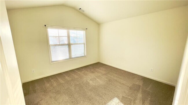 Building Photo - 5406 Town Square Way