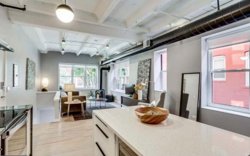 Building Photo - 2526 17th St NW