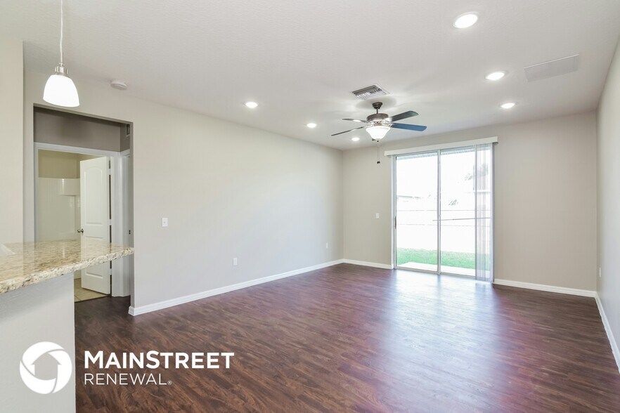 Building Photo - 6823 Glenbrook Dr