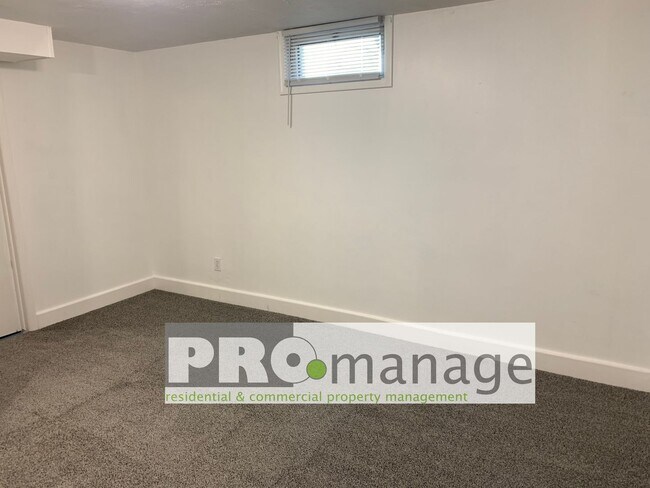 Building Photo - 797 K St