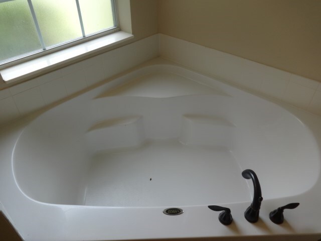 Building Photo - 8098 Keswick Ct