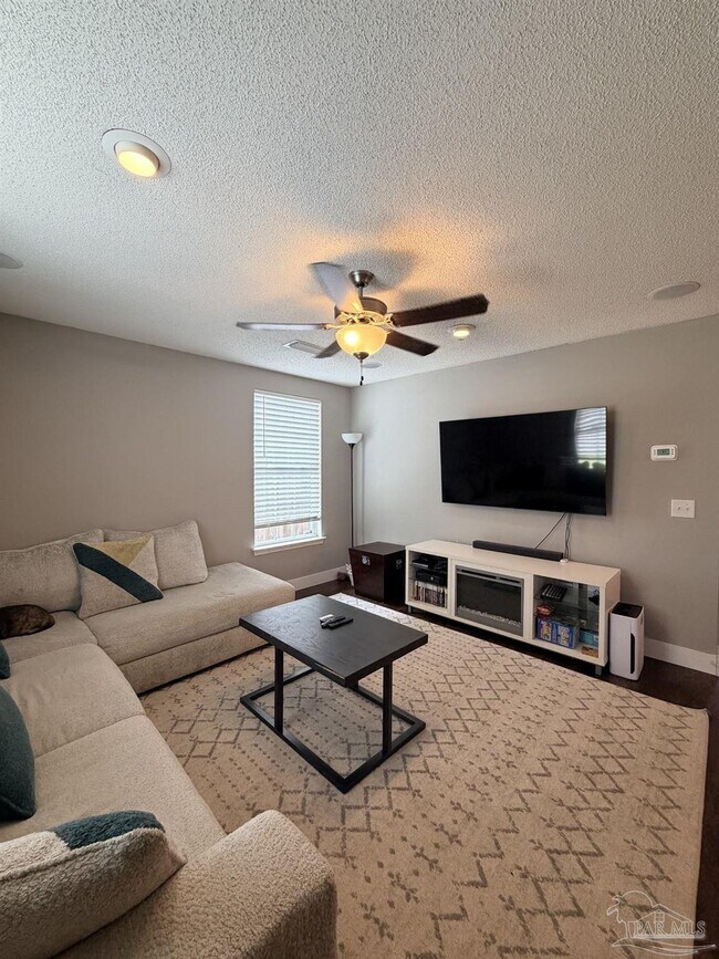 Building Photo - 5877 Tryton Cir