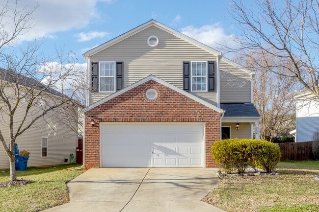 Primary Photo - 2826 Skybrook Ln