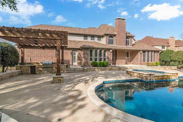Building Photo - 3705 Falcon Dr
